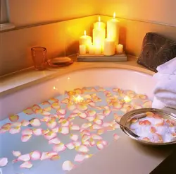 Köpük və şam ilə foto hamam fotoşəkili