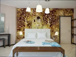Төсек фотосының үстіндегі жатын бөлмесіндегі қабырғадағы панель