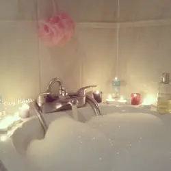 How to take a beautiful photo in a bubble bath