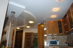 Нацяжныя столі на кухню з газавай плітой фота