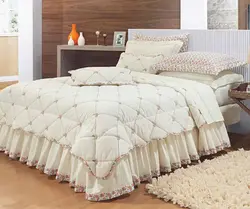 Bedspread бо гул барои бистар дар акс хоб