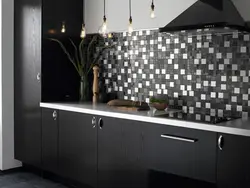 Фартук для кухни фото из плитки черно белый