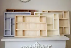 Taxta fotoşəkillərdən və rəsmlərdən hazırlanmış DIY mətbəx rəfi