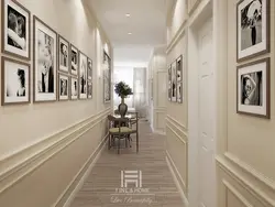 Moldings in the hallway interior