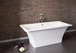 Wall-mounted bathtub in the interior