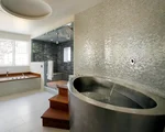 Steel bathtub in the interior