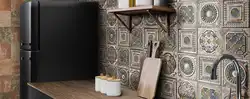 Изразцы в интерьере кухни