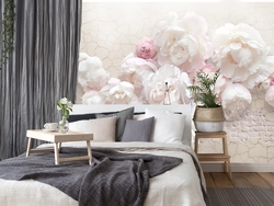Yashash xonasining ichki qismidagi peonies