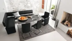 Mətbəx Interyerində Qara Divan