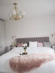 Powder bed in the bedroom interior