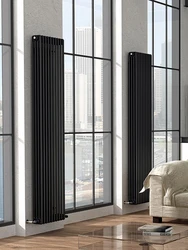 Yashash xonasining ichki qismidagi vertikal radiator