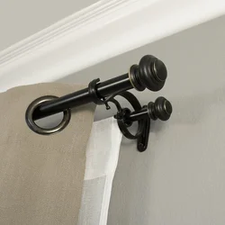 Black cornice in the kitchen interior
