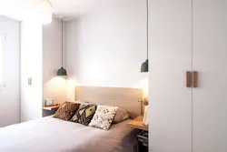 Yataq otağının daxili hissəsində dar qarderob