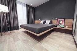 Engil laminat bilan jihozlangan yotoqxonaning ichki qismi