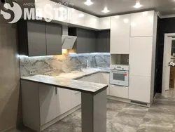 Столешница паладина в интерьере кухни