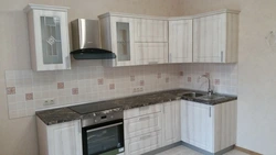 Столешница паладина в интерьере кухни