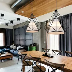 Oshxonaning ichki qismidagi loft qandil