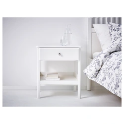 Nightstands сафед дар дохили хоб