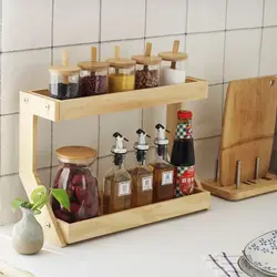 Полка для специй в интерьере кухни