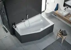 Bath 160 by 160 in the interior