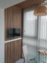 Реечные стеновые панели в интерьере кухни
