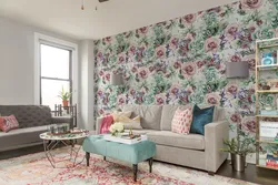 Wallpaper with a large pattern in the living room interior