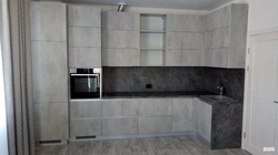 Countertop мармар сиёҳ Marquina дар дохили ошхона