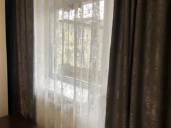Пардаҳои Мармарӣ Дар Дохили Бо Tulle Дар Меҳмонхона