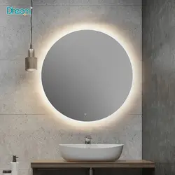 Daxili banyoda işıqlandırma ilə dəyirmi güzgü