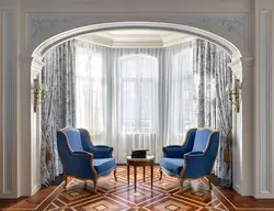 Hallway design in bay window