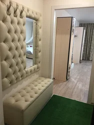 Дизайн прихожей с каретной стяжкой