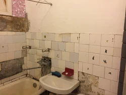 Дизайн старой плитки в ванной