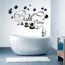 Bathroom design with pictures on the wall