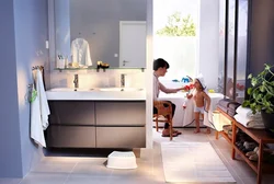 Bathtub installation design in bathroom