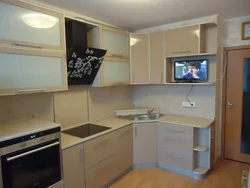 Small Kitchen Design With Microwave And Refrigerator