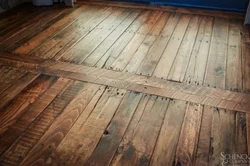 Kvartiradagi eski qavatlar fotosurati