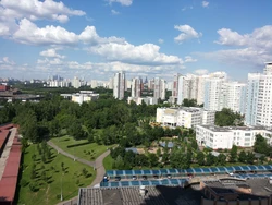 Фото из окна квартиры во двор