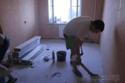Ман фарши хонаро худам иваз кардам