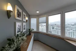 Үш бөлмелі пәтердегі балкон дизайны