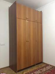 Шафа трохстворкавая ў спальню фота
