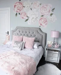 Bedroom peonies photo