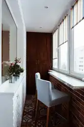 Qəhvəyi lodjiya şəkli