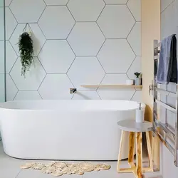 Photo hexagonal bathtub