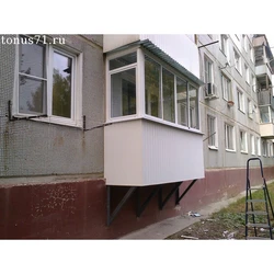 Лоджия кеңейтімінің фотосуреті