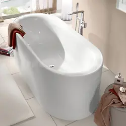 Porcelain bathtubs photo