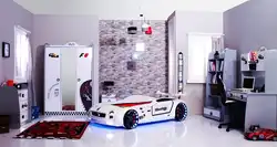 Жатын бөлмесіндегі көліктің фотосы