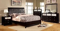 Martel bedroom photo
