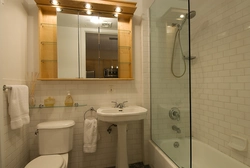 Area and photo of the bath