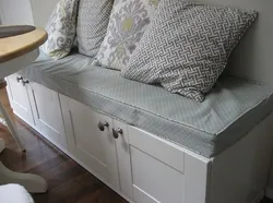 Акси курсиҳои ошхона