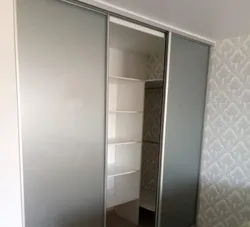 Wardrobe doors photo mirror